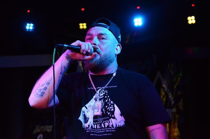 Crimeapple Concert (T-Shirt)